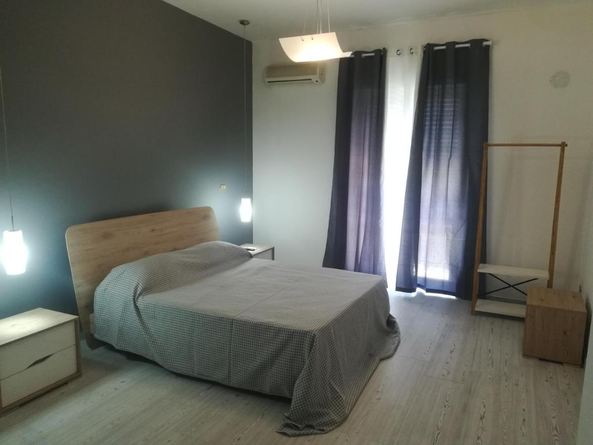 Home Mazzei Piazza Bilotti 科森扎 外观 照片