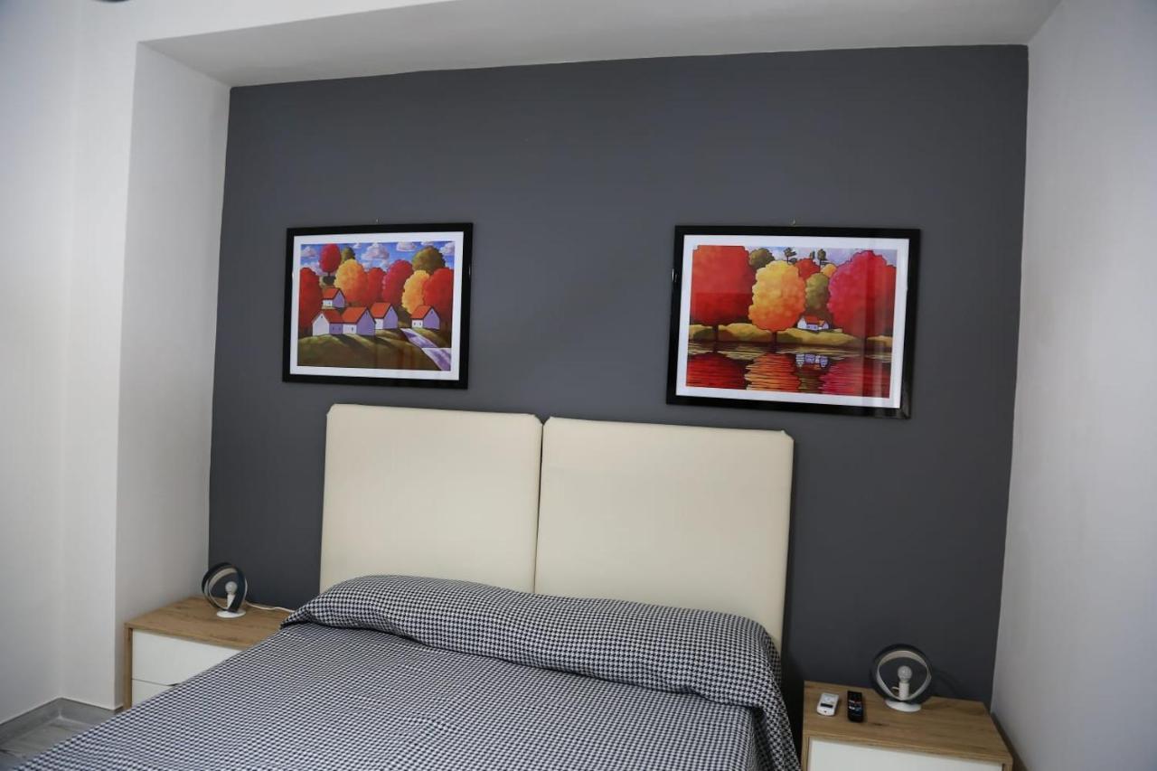 Home Mazzei Piazza Bilotti 科森扎 客房 照片