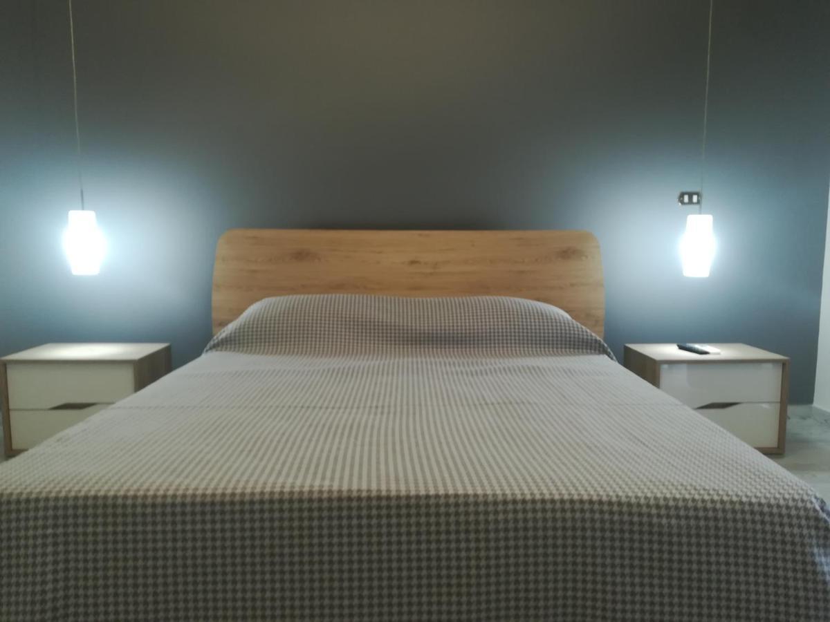Home Mazzei Piazza Bilotti 科森扎 客房 照片