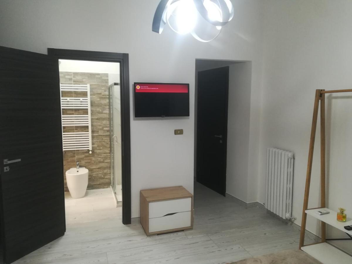 Home Mazzei Piazza Bilotti 科森扎 客房 照片