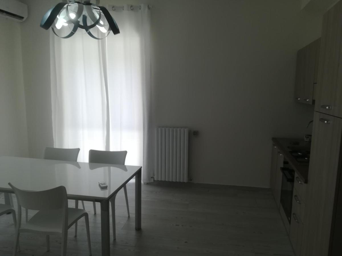 Home Mazzei Piazza Bilotti 科森扎 客房 照片