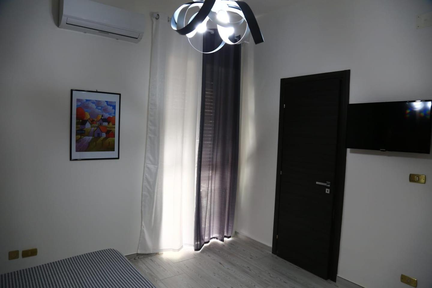 Home Mazzei Piazza Bilotti 科森扎 客房 照片